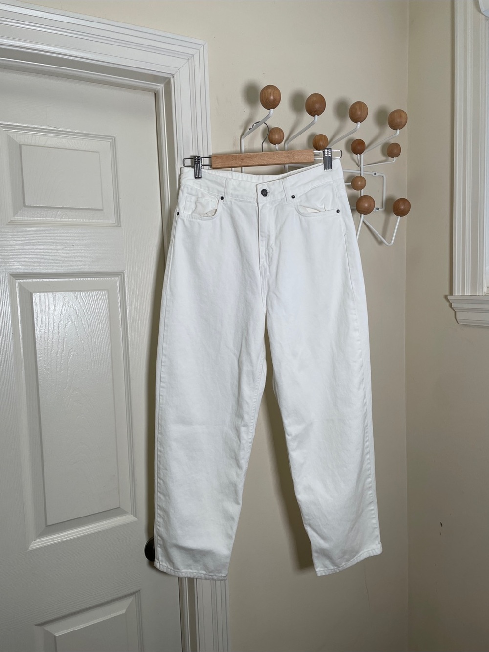 Tensione In High Rise Wide Legged Straight Fit Jeans - White - 30 x 23